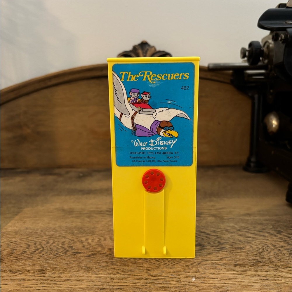 Fisher Price Movie Viewer Disney 462 The Rescuers